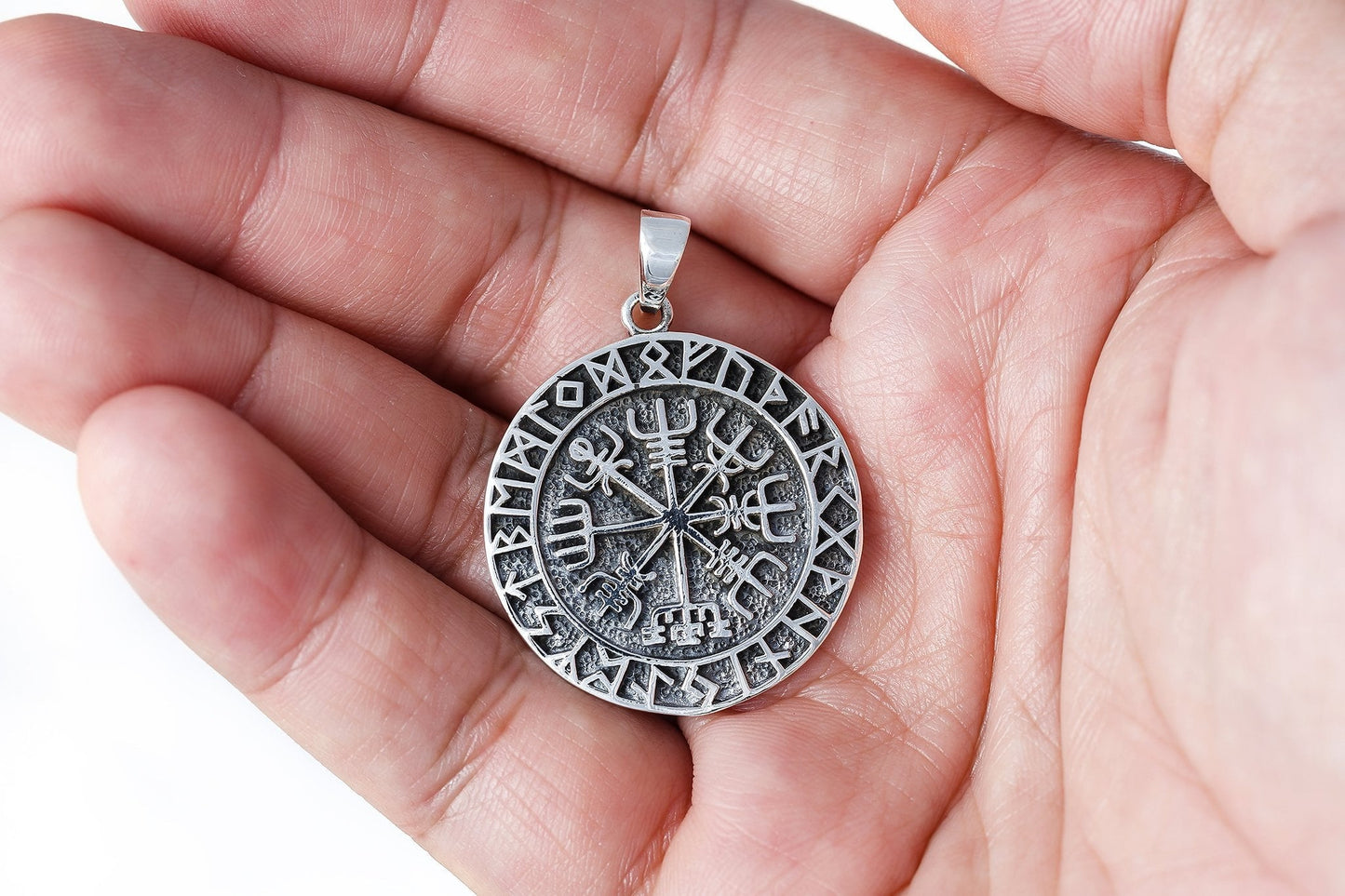 925 Sterling Silver Vegvisir Viking Compass Runes Pendant - SilverMania925