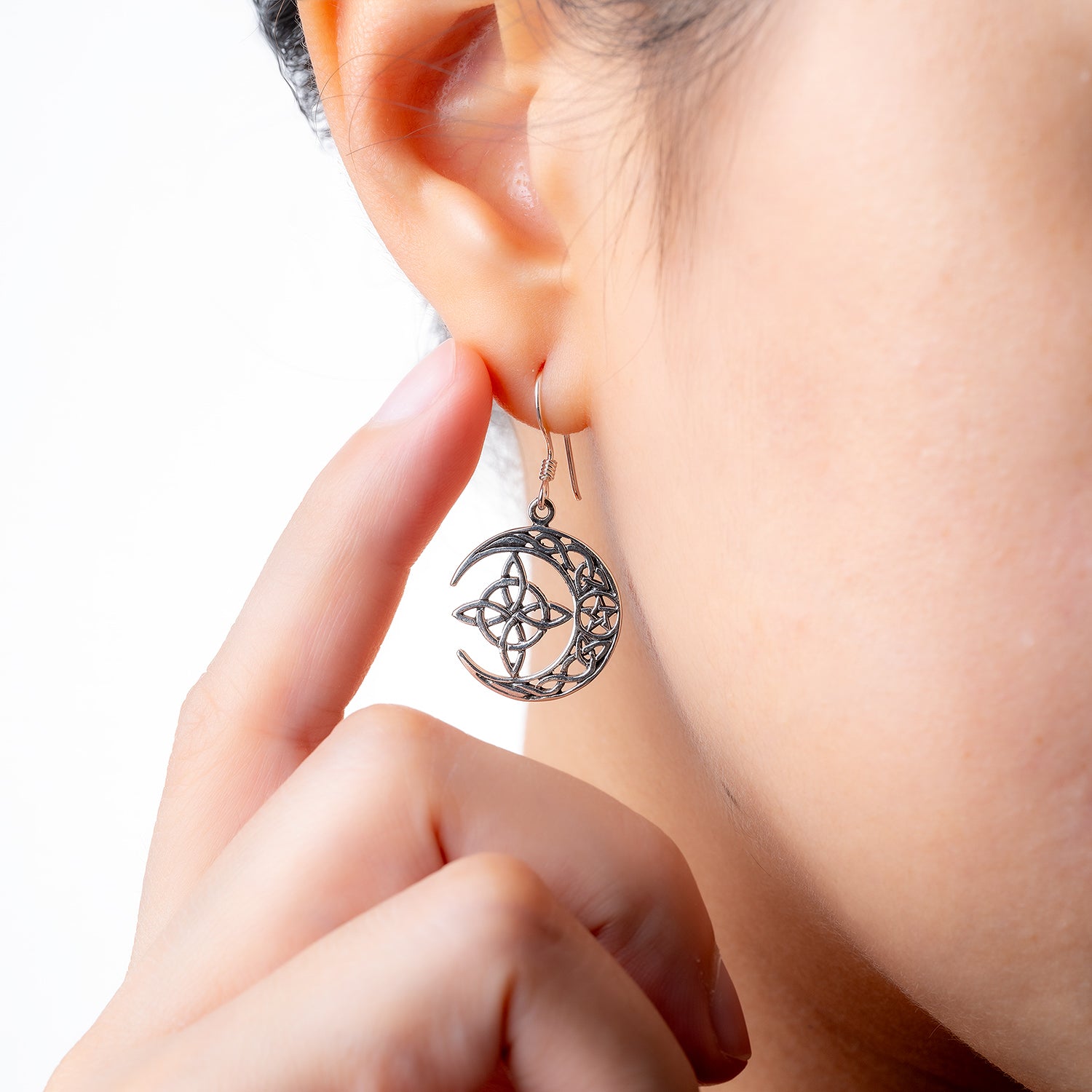 925 Sterling Silver Witch's Knot Earrings Set