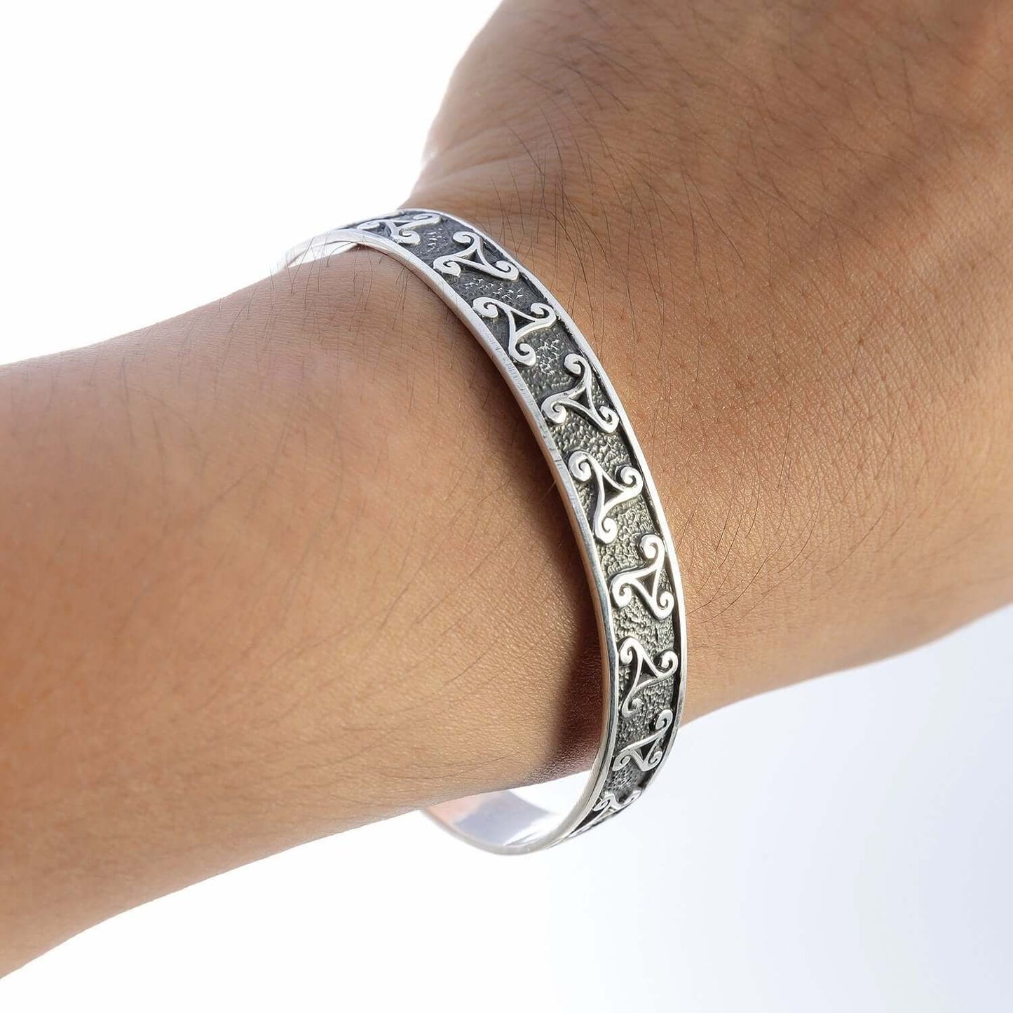 925 Sterling Silver Celtic Triskelion Knot Bangle - SilverMania925