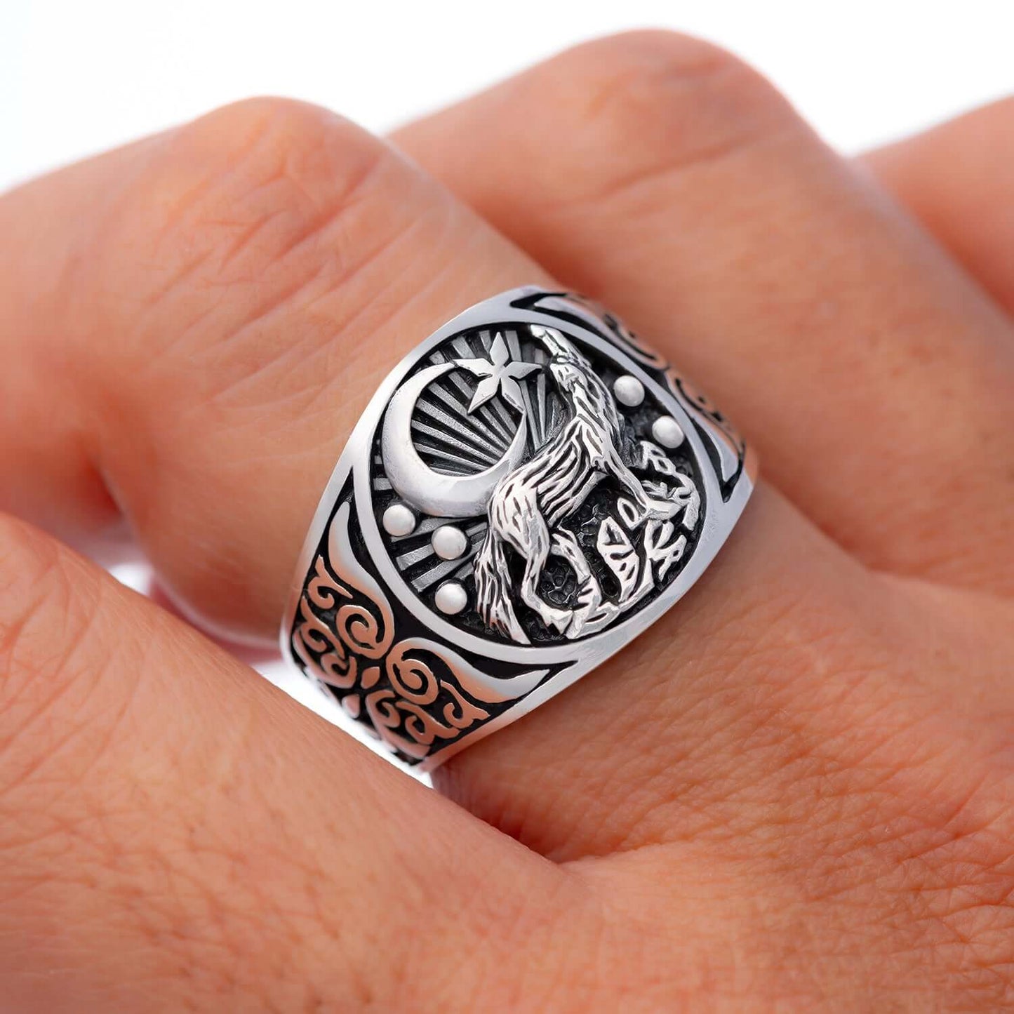 925 Sterling Silver Howling Wolf Wiccan Ring - SilverMania925