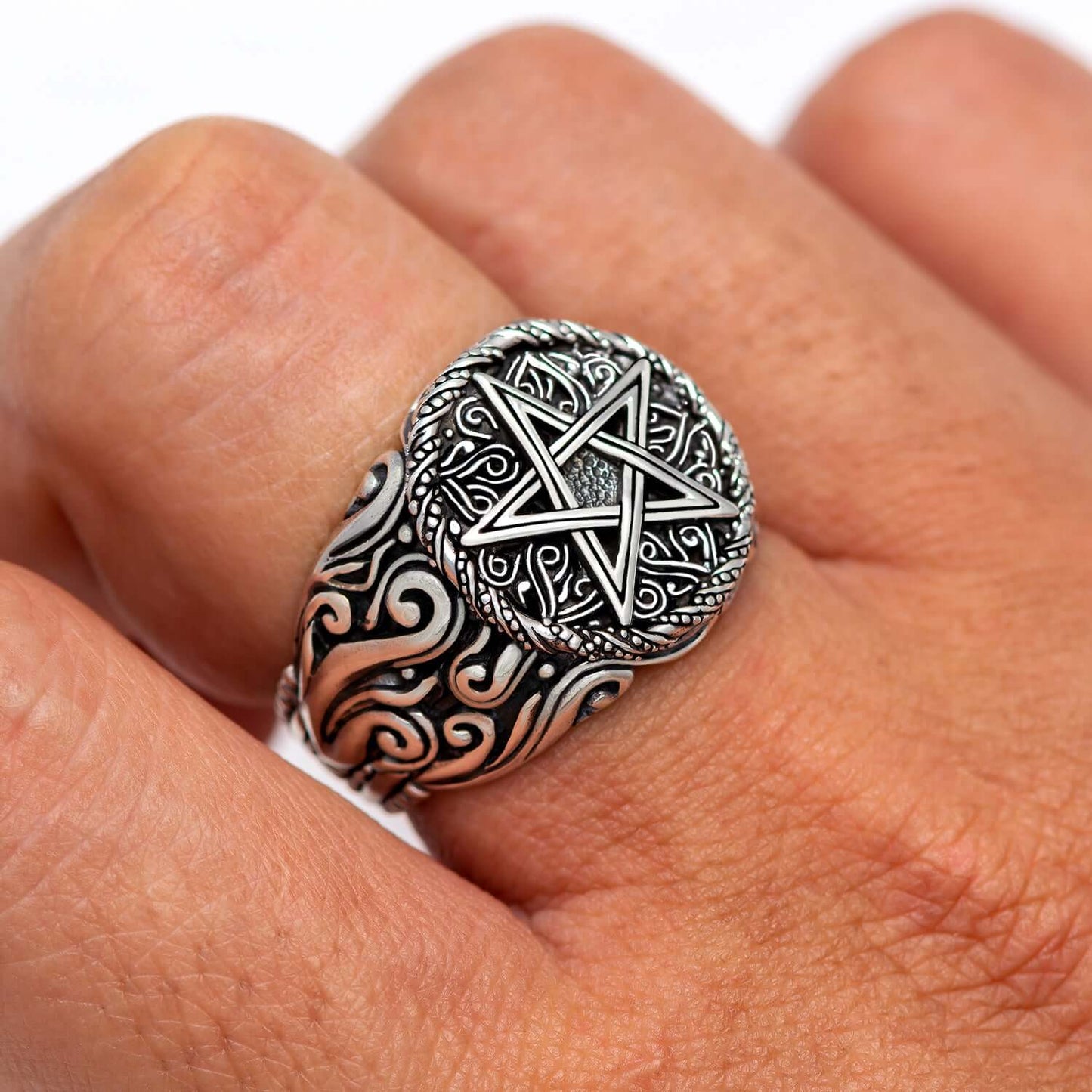 925 Sterling Silver Pentagram Star Ring - SilverMania925