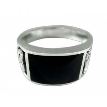 Sterling Silver Celtic Triquetra Knot Ring with Black Onyx - SilverMania925