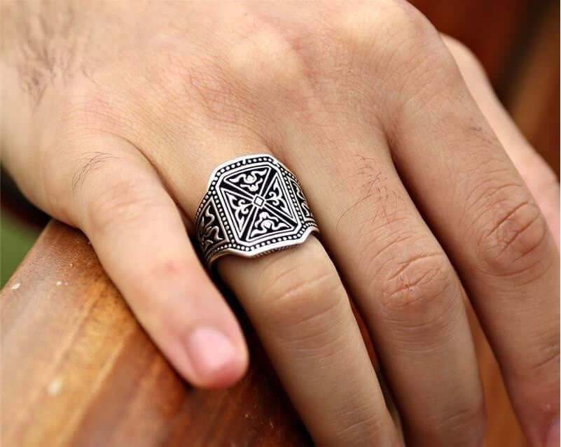 925 Sterling Silver Pusat Special Design Filigree Bold Mens Big Ring - SilverMania925